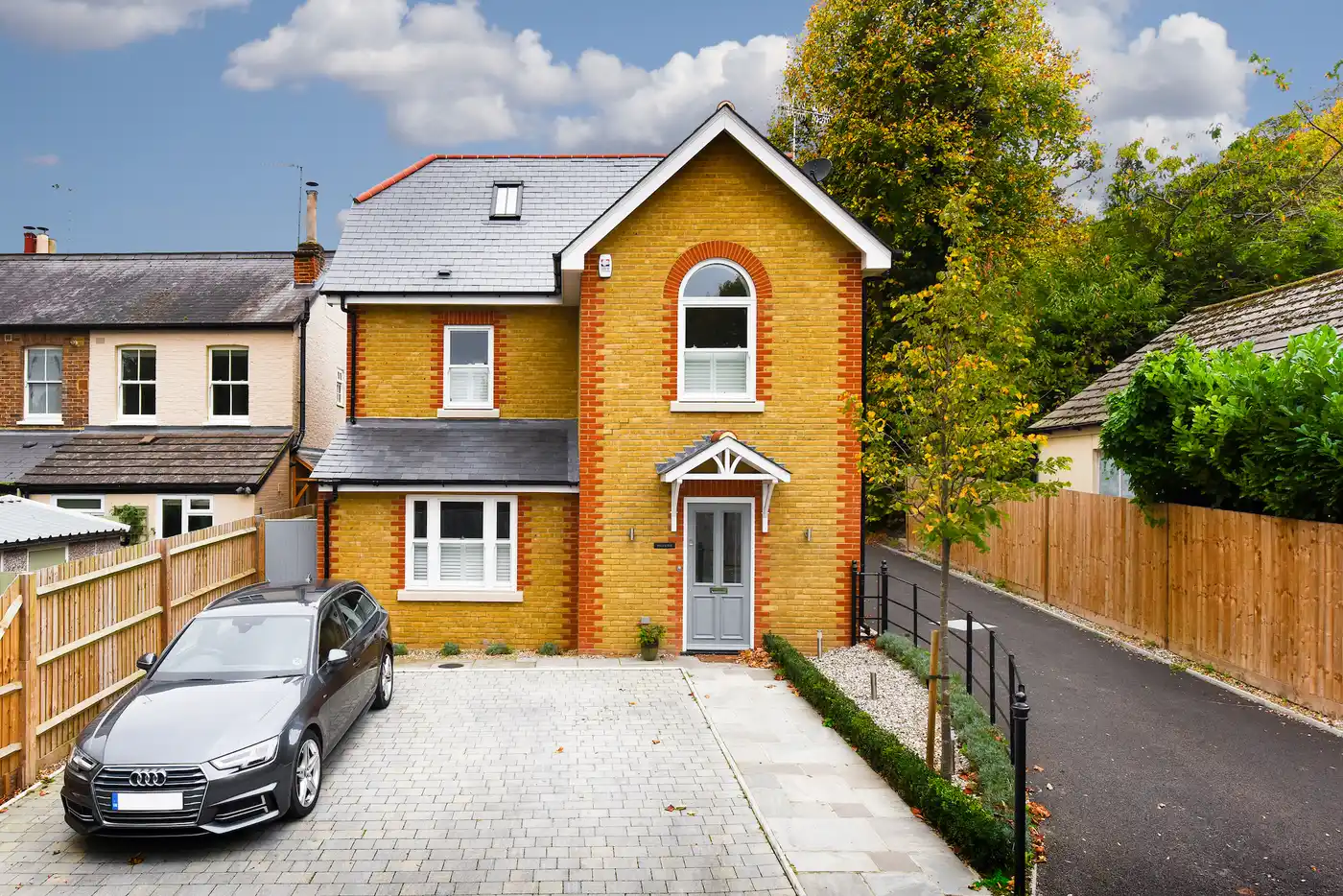 Fox Lane, Reigate